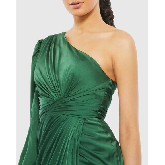 Mac Duggal Size 0 Green 11251 One Shoulder Long Sleeve Draped Charmeuse Gown - Picture 2 of 10